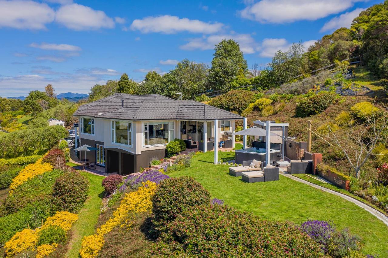 Bayview Valley Lodge Bed & Breakfast Whitianga Exterior photo