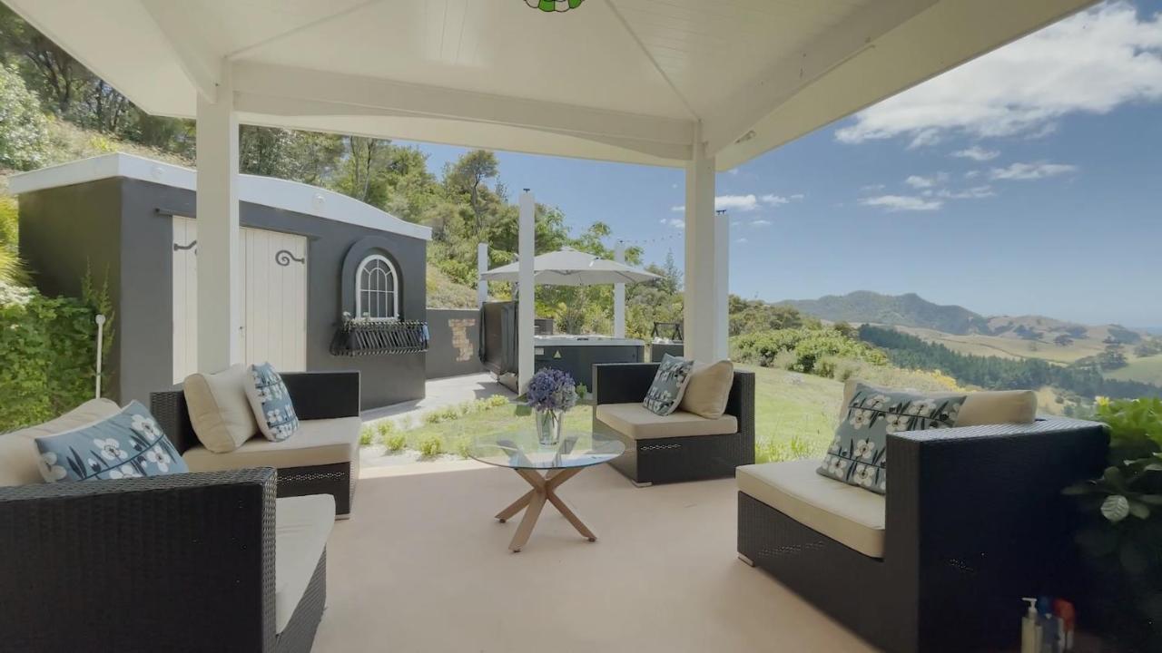 Bayview Valley Lodge Bed & Breakfast Whitianga Exterior photo