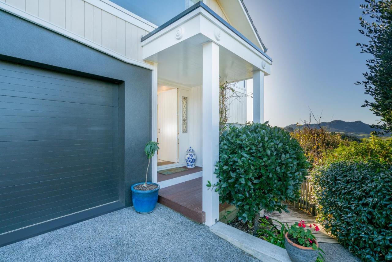 Bayview Valley Lodge Bed & Breakfast Whitianga Exterior photo