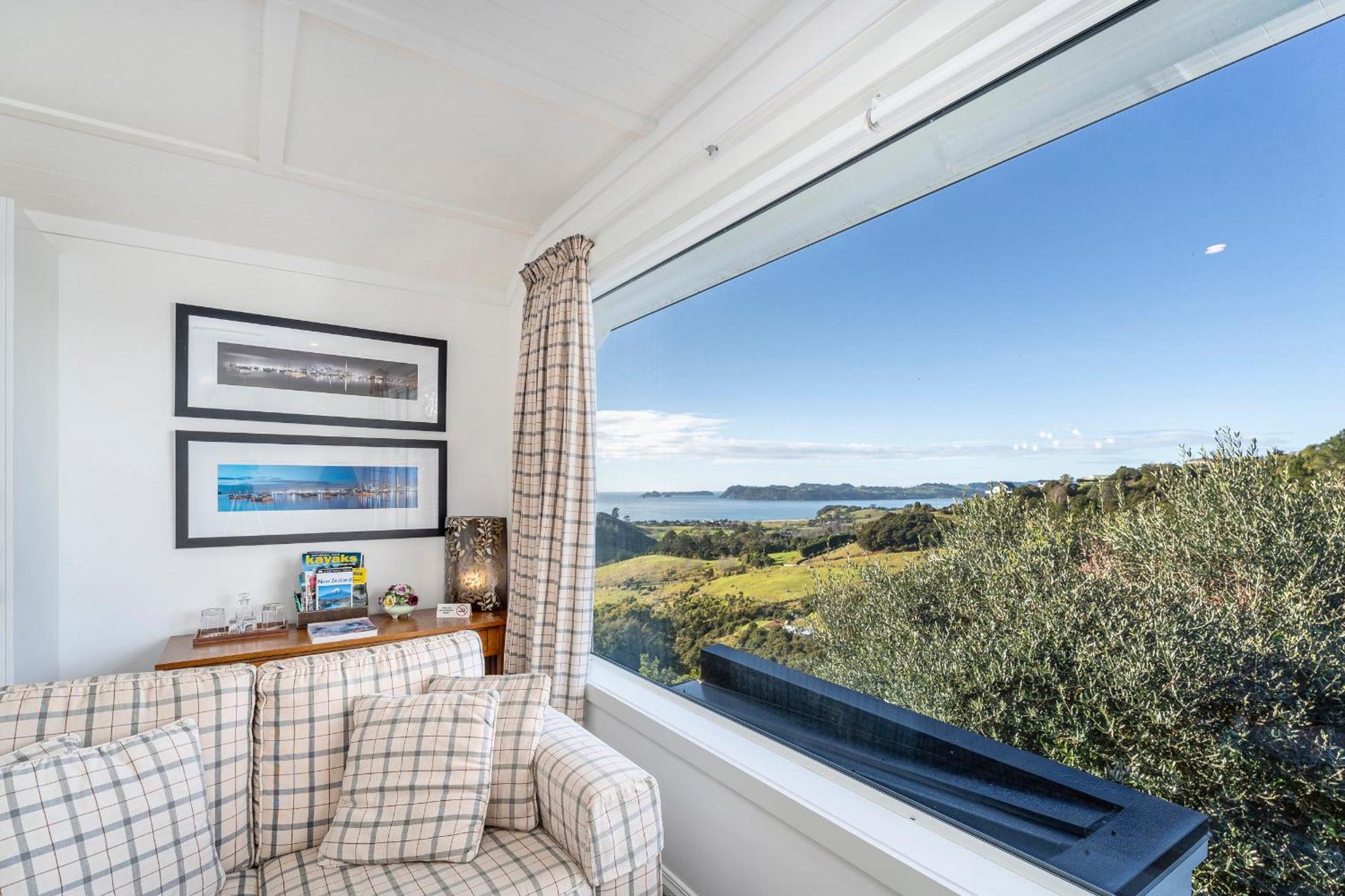 Bayview Valley Lodge Bed & Breakfast Whitianga Exterior photo